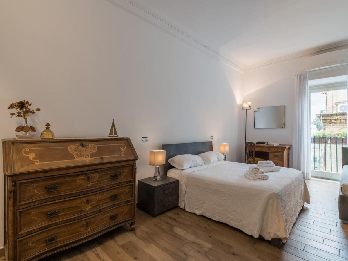 The Best Rent - Elegant Three-Bedroom Apartment A Few Steps From Fontana Di Trevi Exterior photo